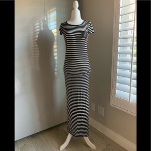 Monteau Maxi Dress S